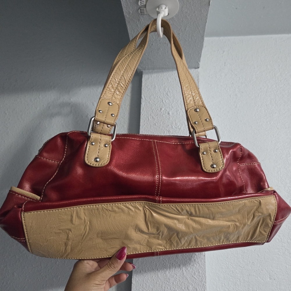 Relic Red and Tan Shoulder Bag - Picture 3 of 5